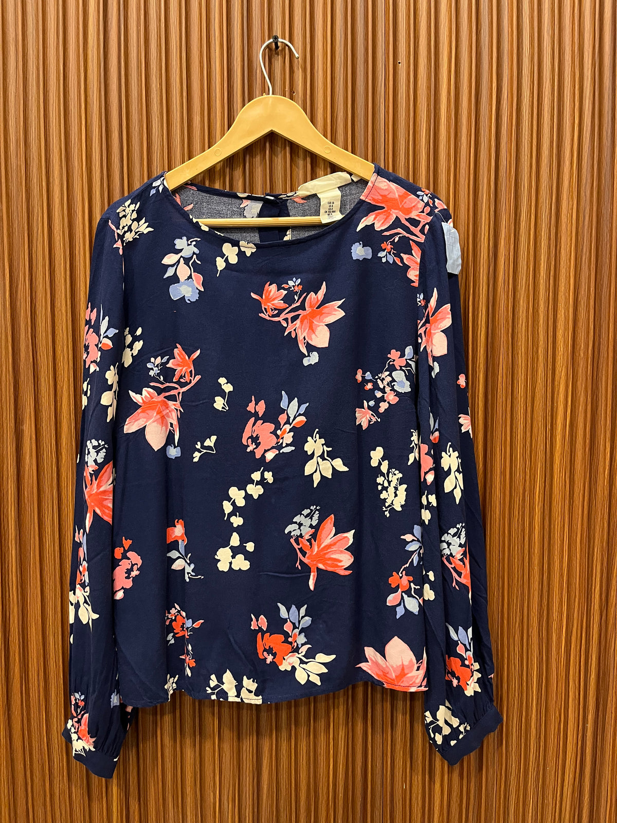 Chest 20 Length 24 |  Western branded Women's Full Sleeve Top
