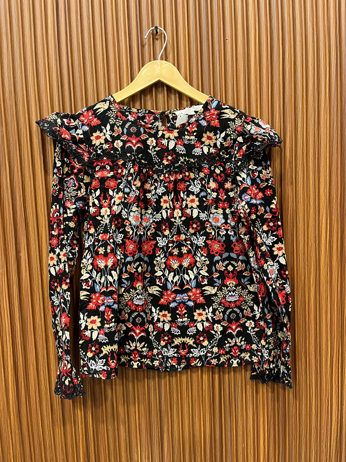 Chest 18 Length 22 |  Western branded Women's Full Sleeve Top