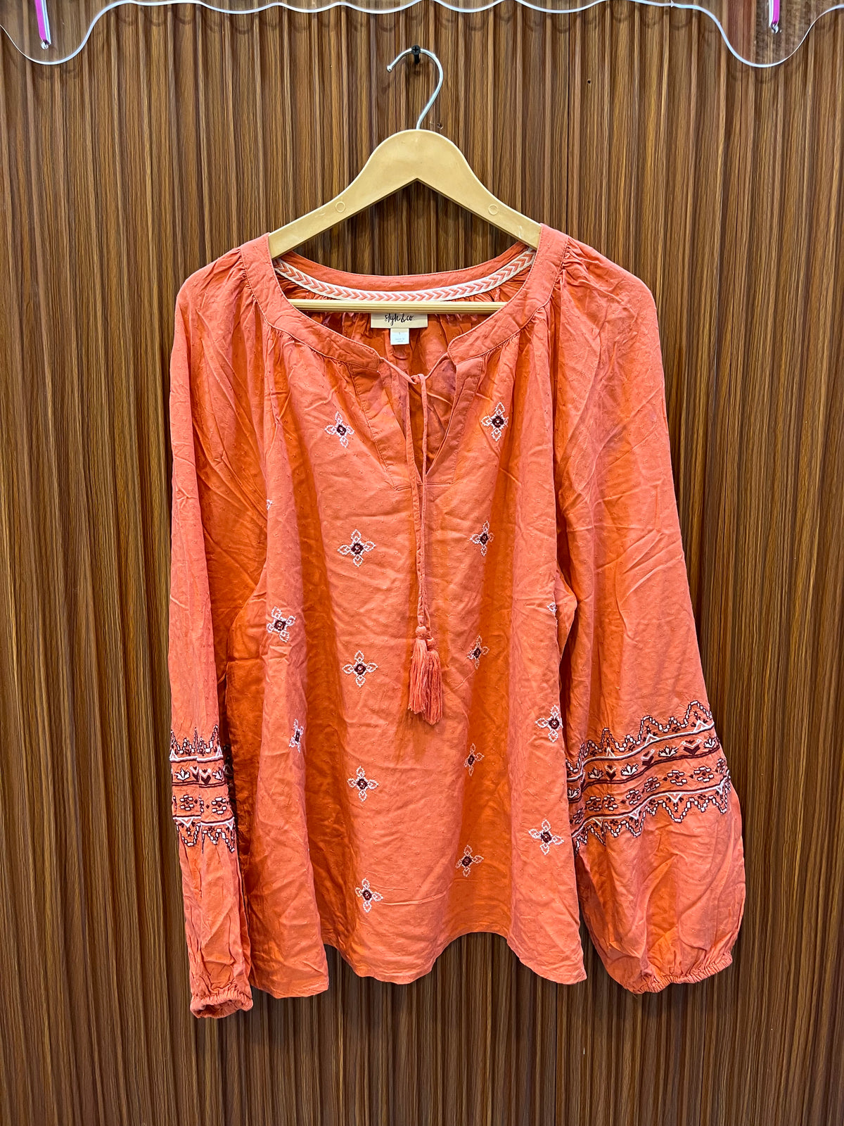 Chest 22 Length 26 | w Western branded Women's Full Sleeve Top