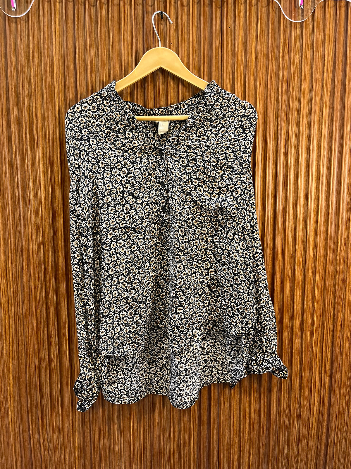 Chest 22 Length 29 |  Western branded Women's Full Sleeve Top