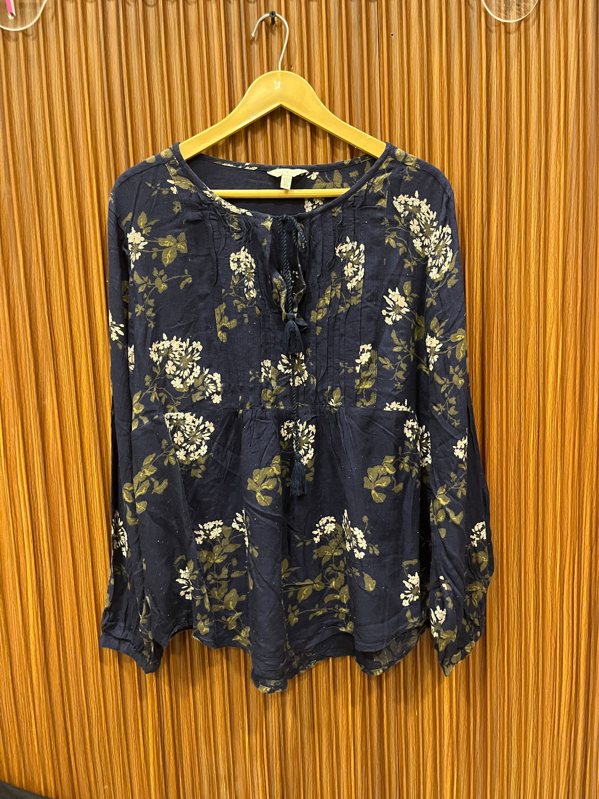 Chest 23 Length 27 |  Western branded Women's Full Sleeve Top