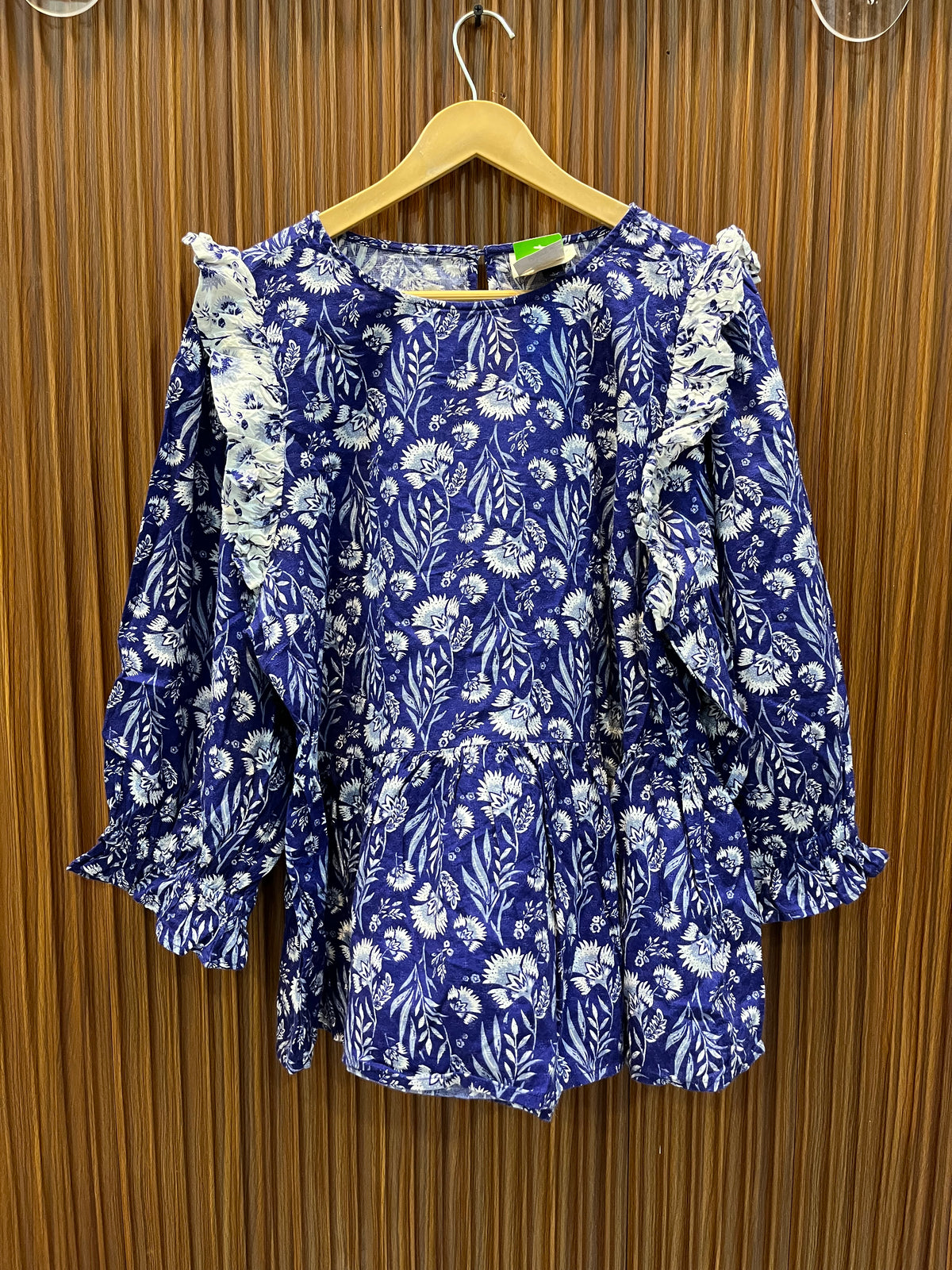 Chest 22 Length 26 |  Western branded Women's Full Sleeve Top