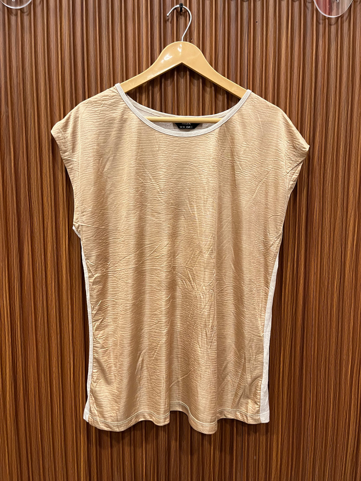 Chest 20 Length 26 | BRANDED WOMEN T SHIRT