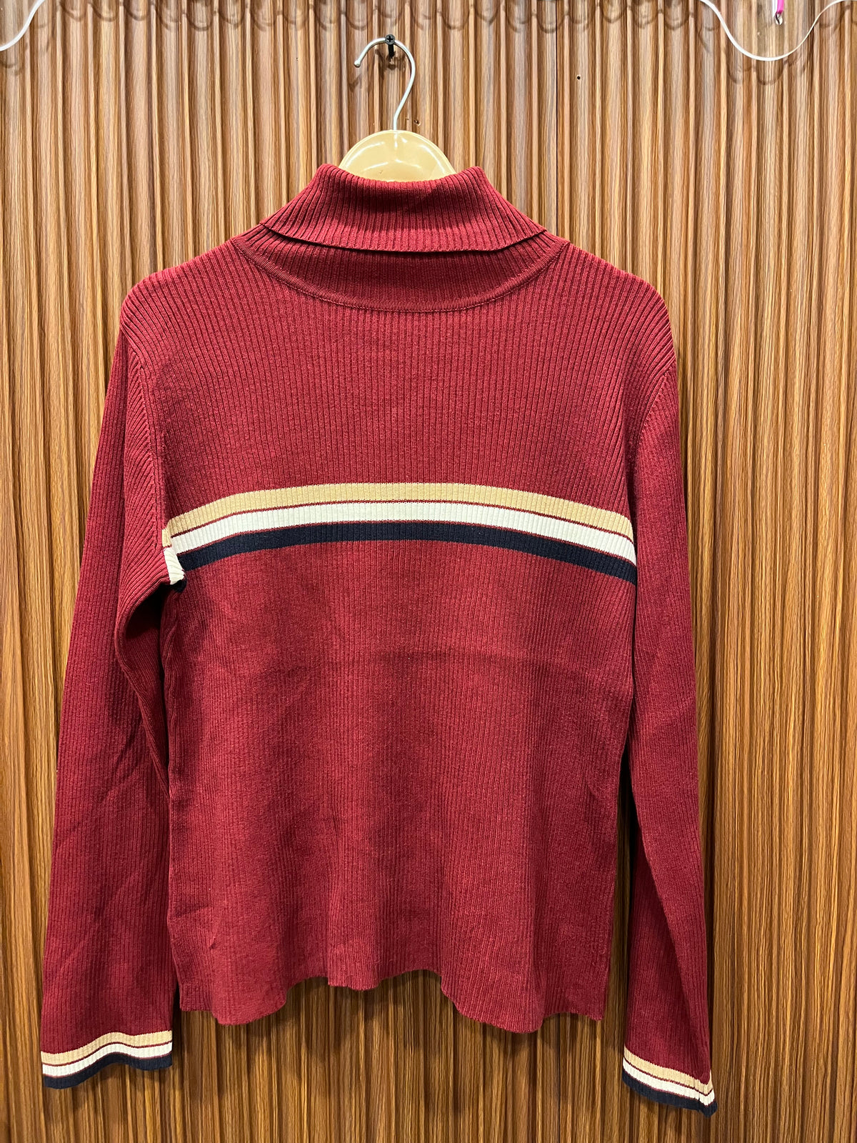 Chest 21 Length 23 | branded woman high neck