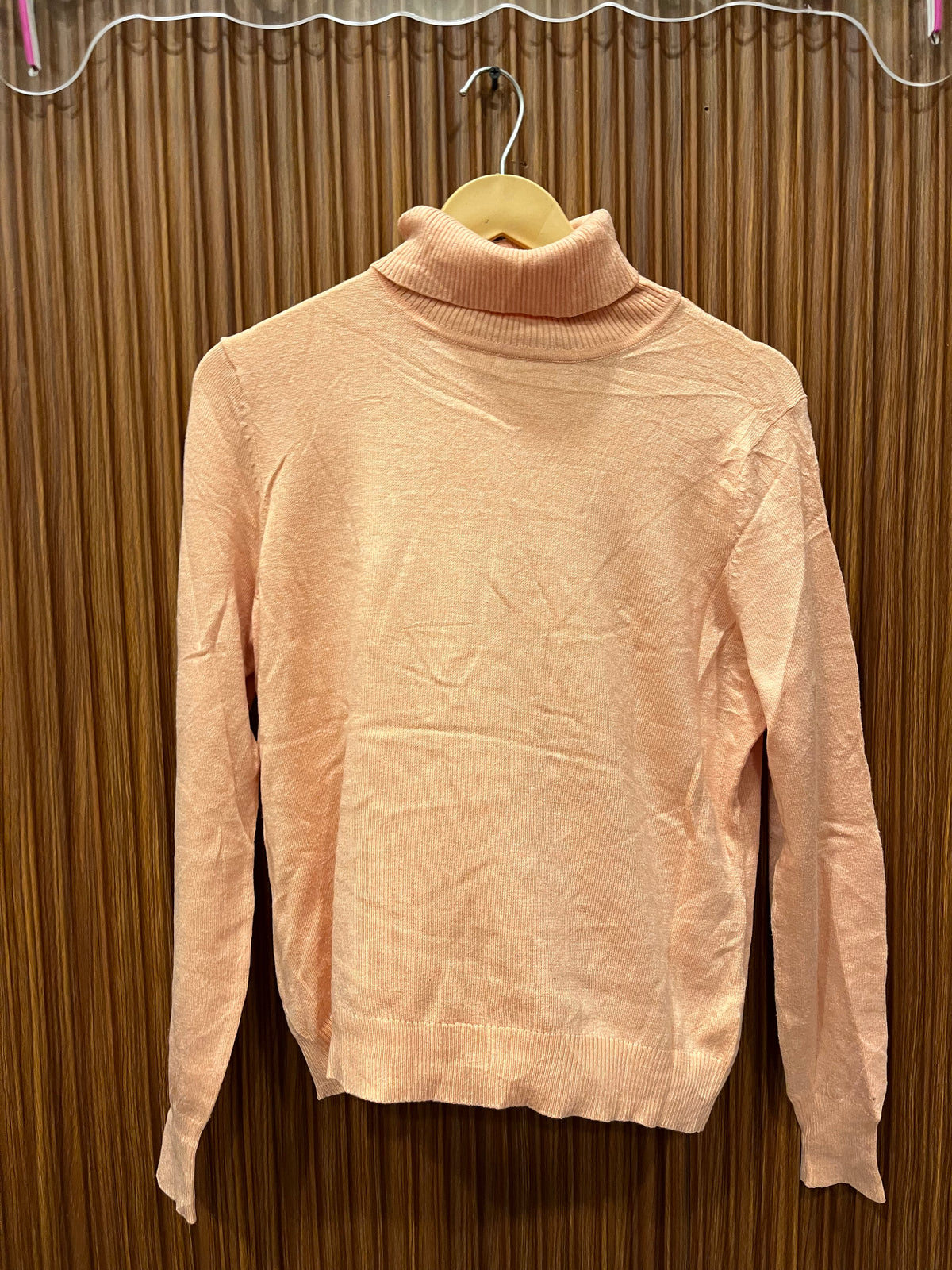 Chest 19 Length 22 | branded woman high neck