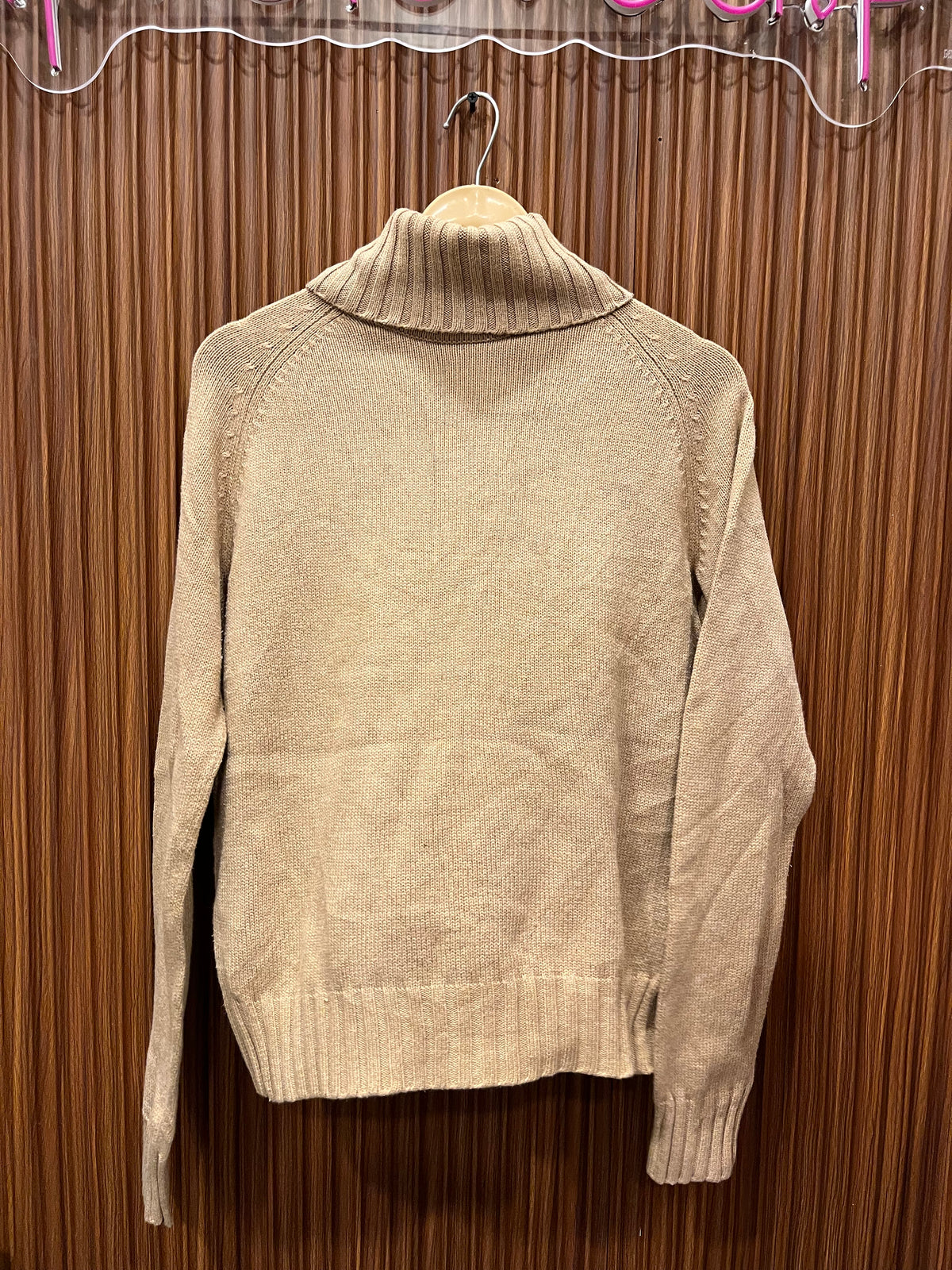 Chest 19 Length 24 | branded woman high neck