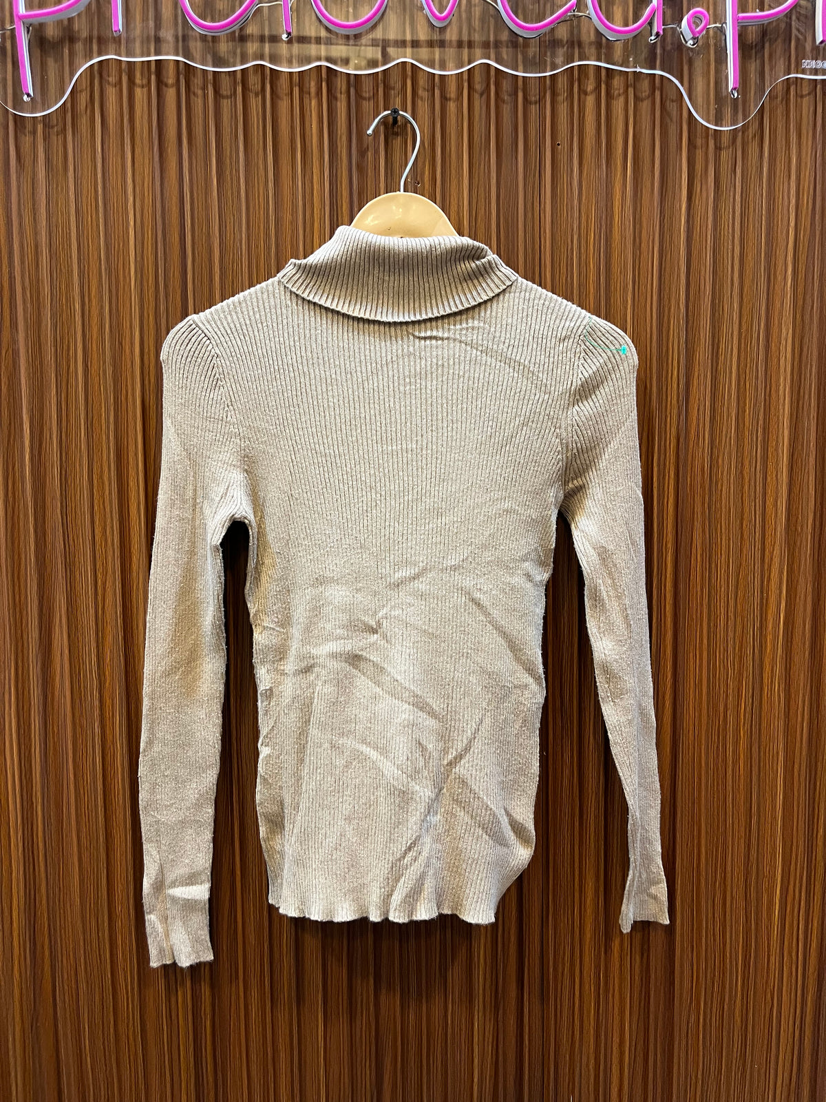 Chest 15 Length 23 | branded woman high neck