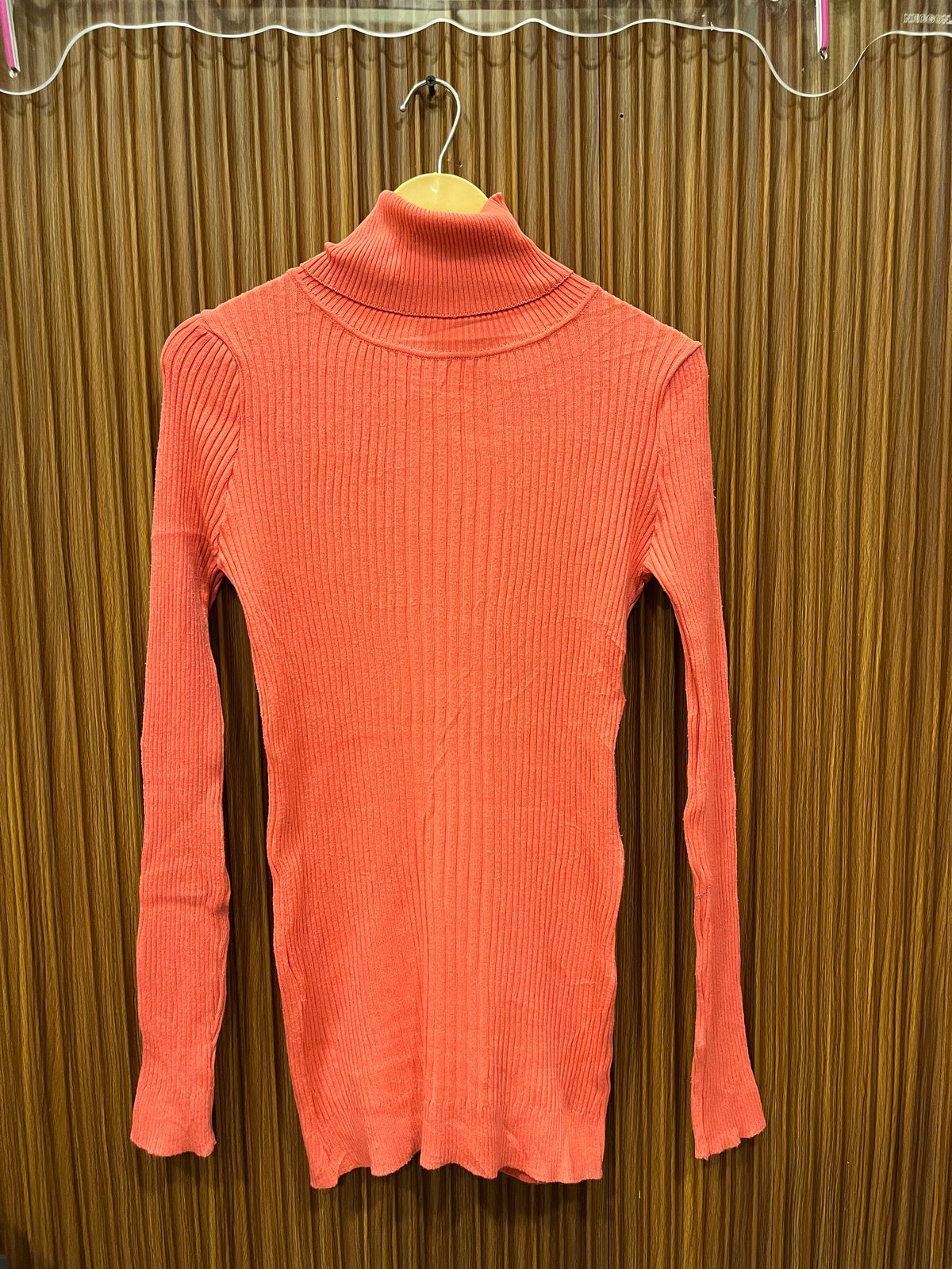 Chest 16 Length 29 | branded woman high neck