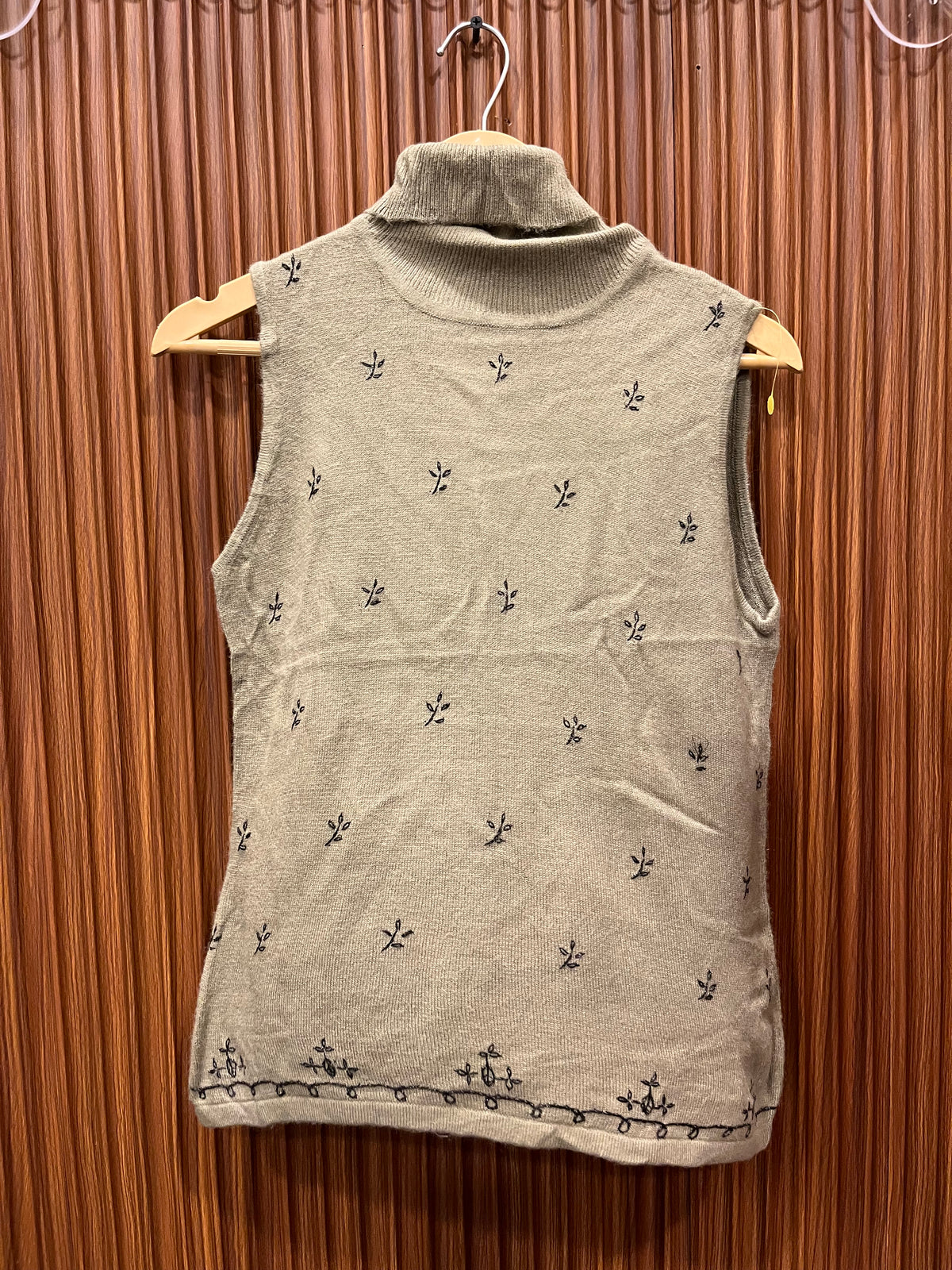 Chest 16 Length 22 | branded woman high neck