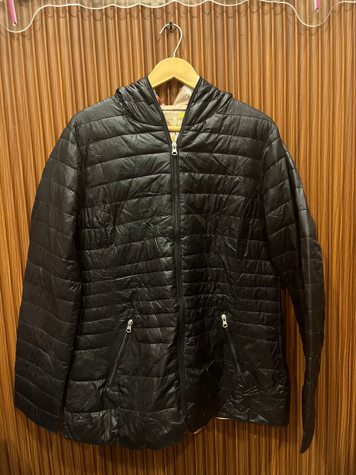 Chest 21 Length 28 | woman branded bumper jacket