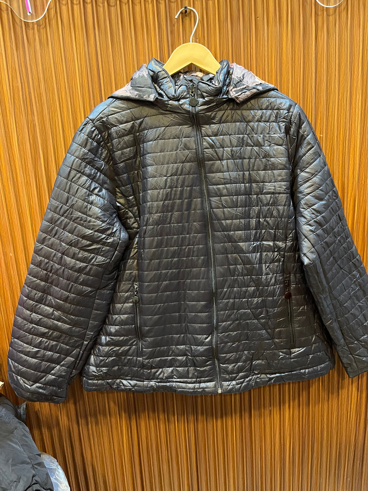 Chest 24 Length 26 | woman branded bumper jacket