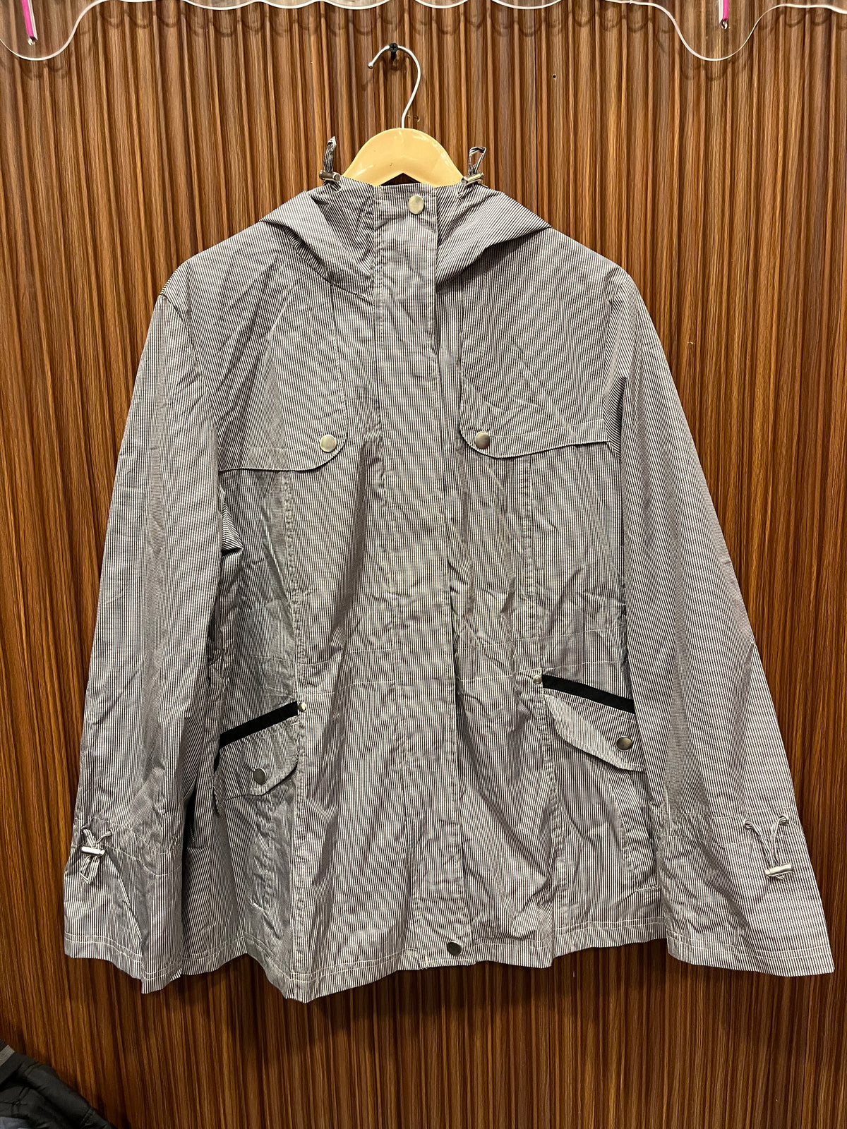 Chest 21 Length 28 | woman branded bumper jacket