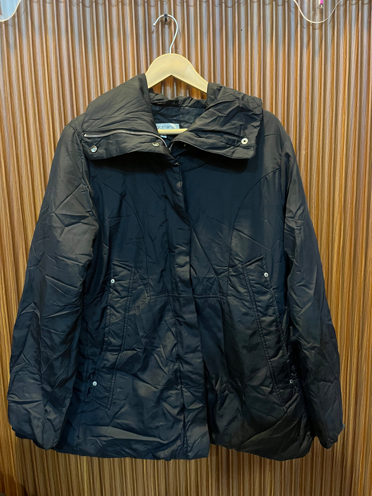 Chest 20 Length 29 | woman branded bumper jacket