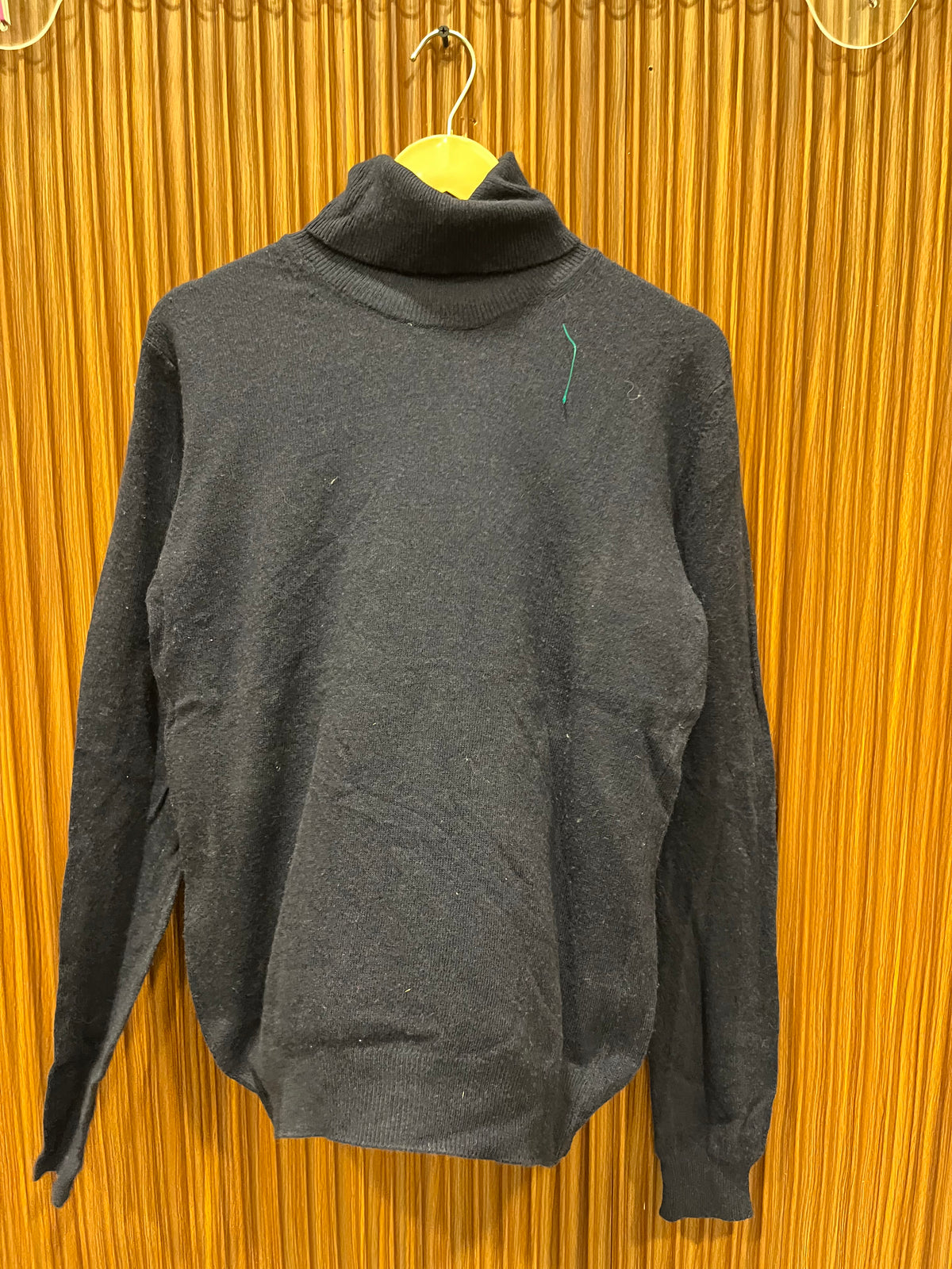 Chest 20 Length 25 | branded woman high neck