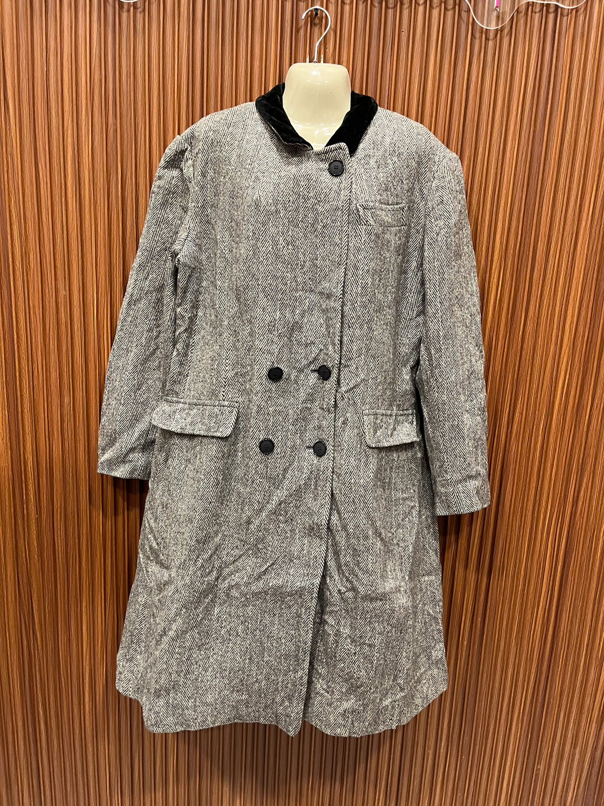 Chest 23 Length 43 | branded woman long coat