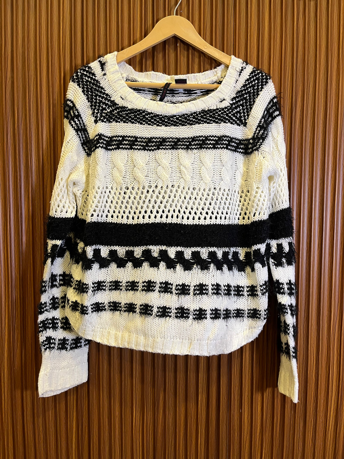 Chest 22 Length 23 | Western Branded Womens Sweater